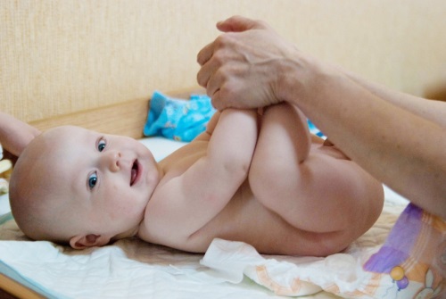 Babyfotmassage: ta hand om ditt barn