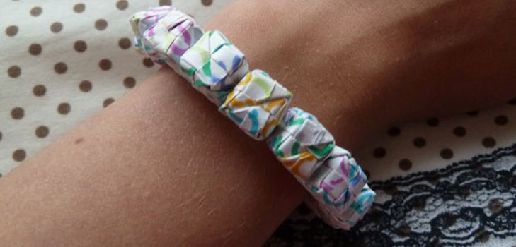 Origami armband från kuber