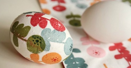 Påsk decoupage av ägg Påsk decoupage av ägg