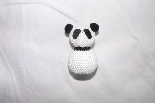 Stickad Panda Toy med dina egna händer