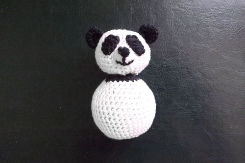 Stickad Panda Toy med dina egna händer