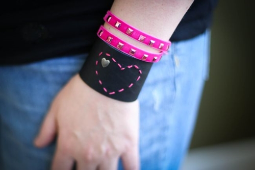 Hur man gör ett läderarmband med egna händer