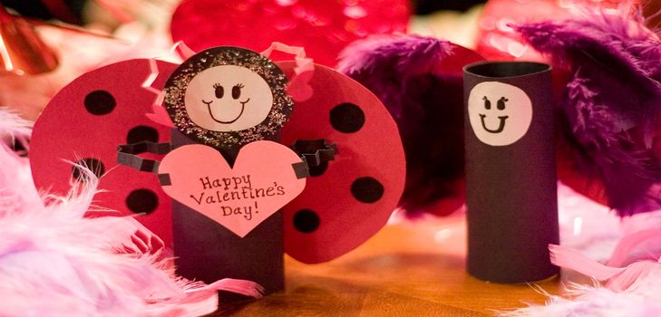 Vi gör en vacker volymetrisk valentin den 14 februari - en mästarklass med ett foto