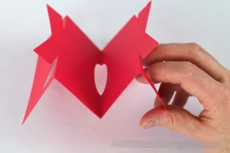Vi gör en vacker volymetrisk valentin den 14 februari - en mästarklass med ett foto