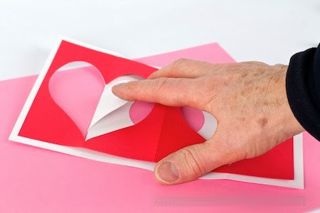 Vi gör en vacker volymetrisk valentin den 14 februari - en mästarklass med ett foto
