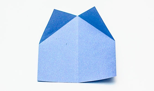 Hur man gör en origamiblomma med egna händer