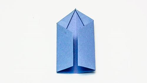 Hur man gör en origamiblomma med egna händer