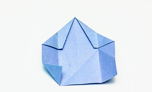 Hur man gör en origamiblomma med egna händer