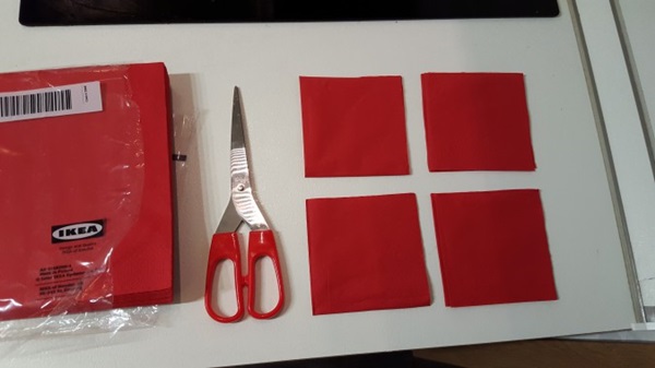 Steg från en servett med egna händer