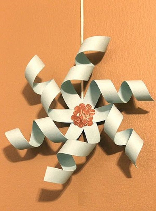 Vackra snöflingor för nytt år 2017 med egna händer papper - diagram och fotografier i steg. Master klasser för barn på stora snöflingor i origami teknik