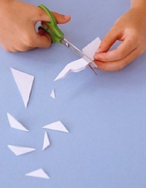 Vackra snöflingor för nytt år 2017 med egna händer papper - diagram och fotografier i steg. Master klasser för barn på stora snöflingor i origami teknik
