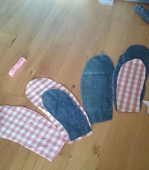 Mjukt leksak kanin med egna händer