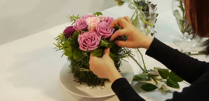 Hantverk från blommor med egna händer, kompositioner, foto