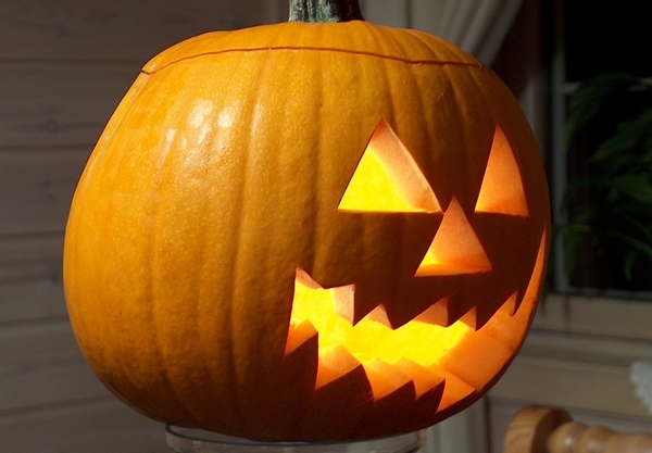 Jack Lantern med en tut