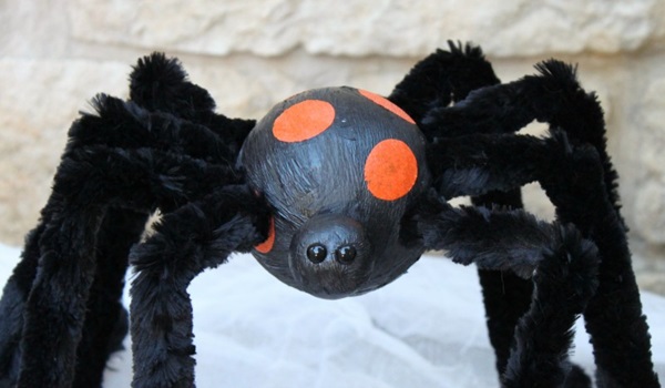 Hantverk för barn på Halloween
