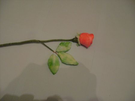En gåva till mamma blommor från bomullsull