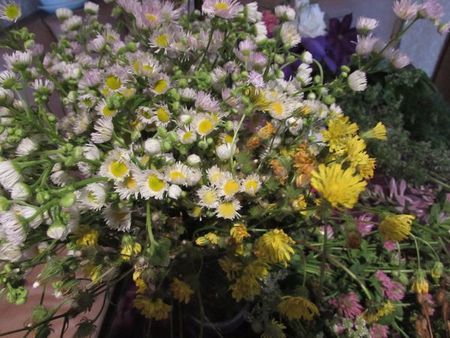 Krans av blommor till bröllopet med egna händer