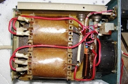 Laddare för bilbatterier med dina händer - det är enkelt!