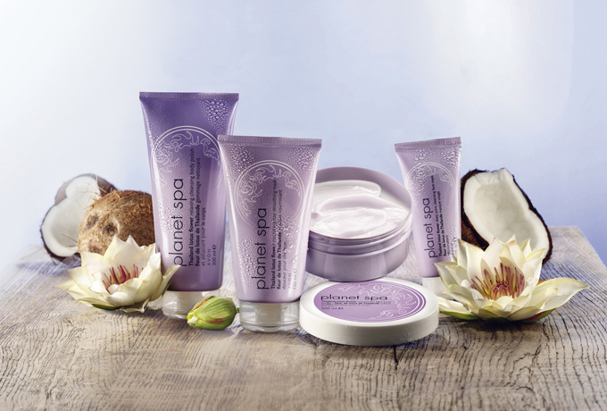 Avon Planet Spa "Blommor av Thailand" soufflé för kroppen