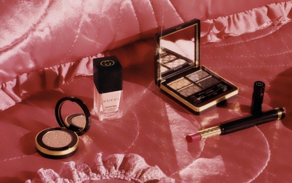 Denna mystiska rosa färg: en samling av makeup Gucci Beauty F / W 2016