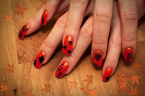 Manikyr för Halloween