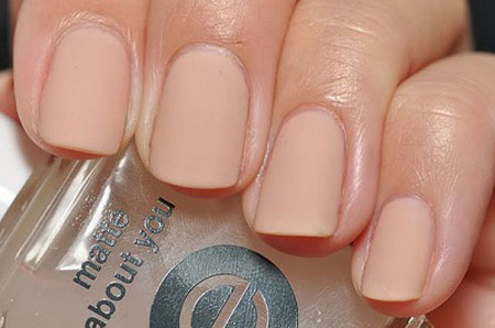  Pastellfärger av nagellack