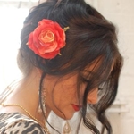 Frisyrer med blommor 2013