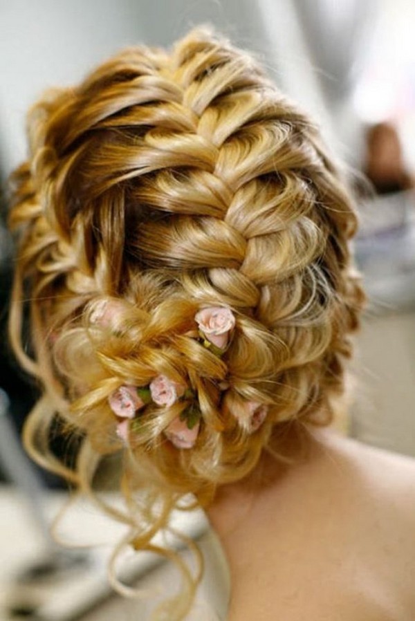 Braid fläta på medium hår med ett foto