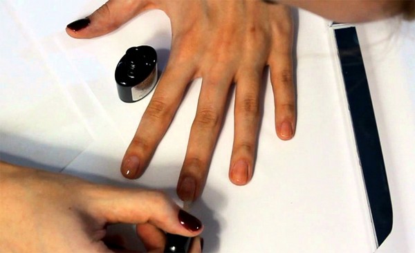 Shellac hemma: steg-för-steg-instruktion
