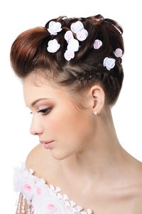 Bröllop frisyrer med blommor Bröllop frisyrer med blommor