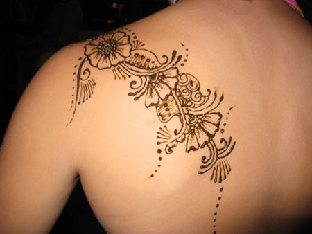 Tatuering Henna i salongen