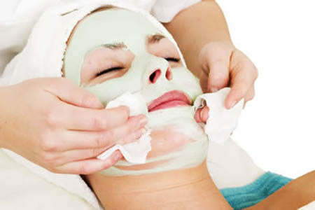 Vinter ansiktsbehandling: Nourishing mask för torr, blekande hud hemma
