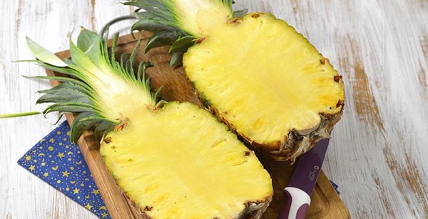 Hur man skär en ananas korrekt och vackert