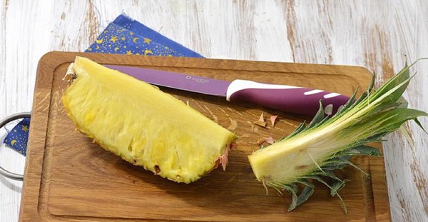 Hur man skär en ananas korrekt och vackert