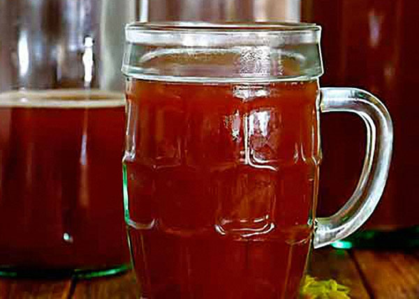 Så att lura säljarna av kvass: Välj en användbar sommardryck