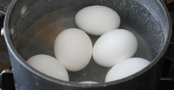 Hur man dekorerar ägg till påsk