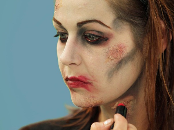 Scary makeup för Halloween med egna händer för tjejer och tjejer