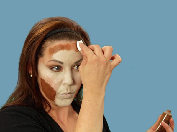 Scary makeup för Halloween med egna händer för tjejer och tjejer