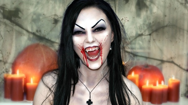 Scary makeup för Halloween med egna händer för tjejer och tjejer