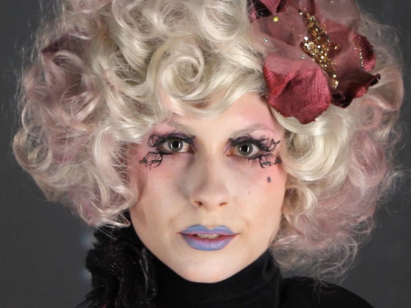 Scary makeup för Halloween med egna händer för tjejer och tjejer
