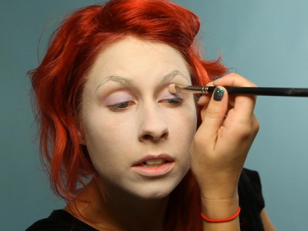 Scary makeup för Halloween med egna händer för tjejer och tjejer