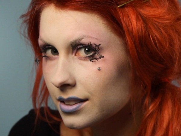 Scary makeup för Halloween med egna händer för tjejer och tjejer