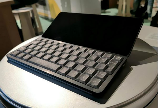 Miniatyr laptop Gemini PDA - för dem som är på väg
