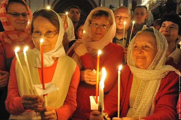 Påsk - hur är tjänsten i kyrkan, ordningsbeteendet under tjänsten