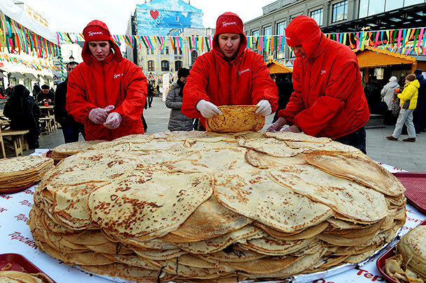 Songs for Pancake Day: texter av ryska folkolja låtar