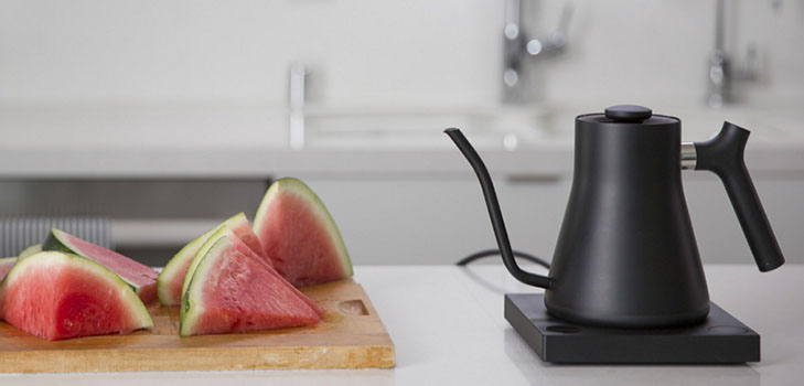 Present till estetiker: "intelligent" kaffebryggare Stagg Ekg
