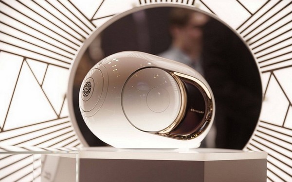 Sound revolution: Trådlös högtalare Devialet Gold Phantom
