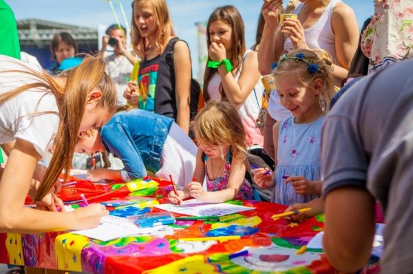 Idéer för scenariot för Barnens dag, liksom klassplanen för semestern den 1 juni