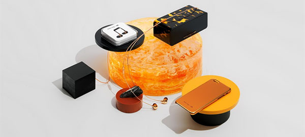 Svenska duo: samling av tillbehör Happy Plugs x H & M