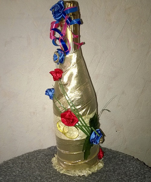 Dekorera bröllops champagne med egna händer